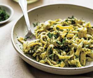 Recipe: Fennel-frond pesto pasta