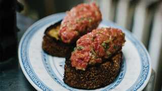 Iconic Dishes: 416 Snack Bar | Steak tartare