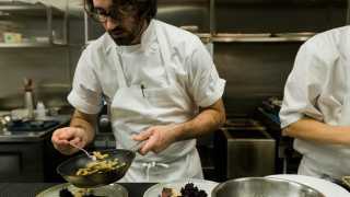 Tourism Niagara | Chef Eric Robertson at Restaurant Pearl Morissette