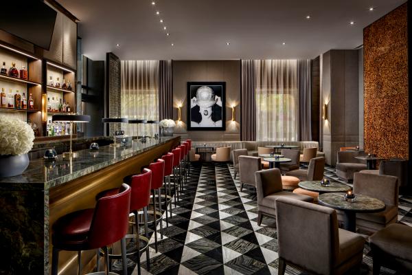 Hazelton Hotel Toronto | ONE Restaurant bar at the Hazelton