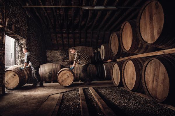 Highland Park | Rolling the casks